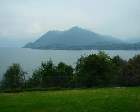 P1350884