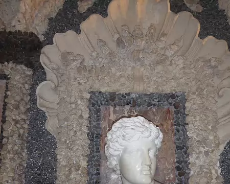025 Palais Borromée et ses grottes
