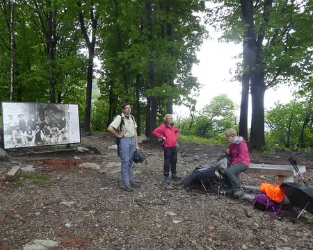 046 Par le sentier des Picasass (anciens tailleurs de pierre de granit rose)
