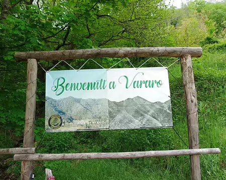 054 redescente par le village de Vararo