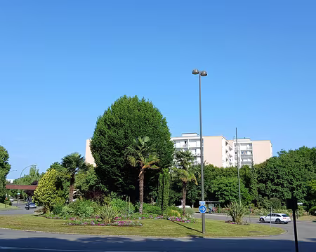 003 Le rond-point du 19 mars 1962 à Massy