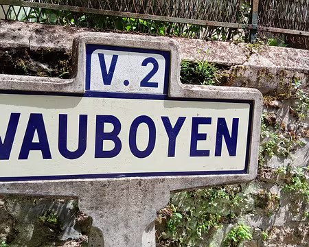 033 Arrivée au hameau de Vauboyen par le sentier du Bel-Air
