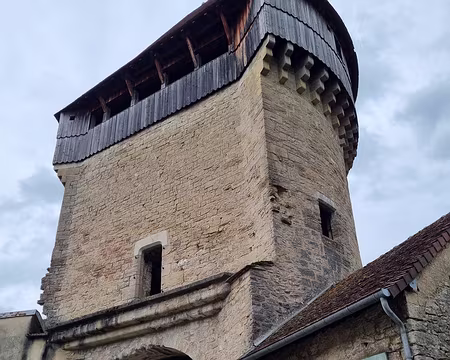 009 La tour de la Sergenterie de Poligny est l'un des nombreux vestiges de défense des remparts du XVIe siècle