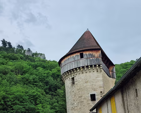 010 Bâtiment industriel en 1840, elle devient propriété de la ville en 1908. La Tour a été restaurée en 1990