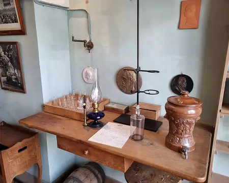 035 Une partie du laboratoire