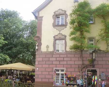 P1210334 Sculpture de crocodile (2001) dans la 