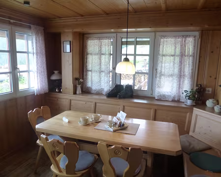 P1210351 Intérieur de Baldenweger-Hütte