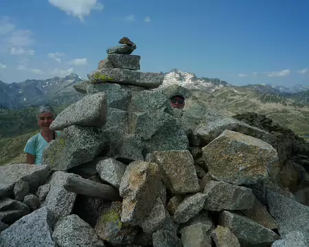 P1360377 Coucou, cherchez les randonneurs !