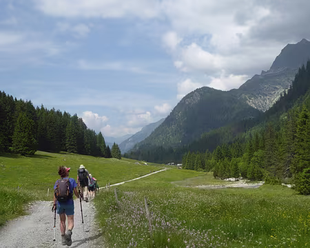 retour vers Notre Dame de la Gorge retour vers Notre Dame de la Gorge
