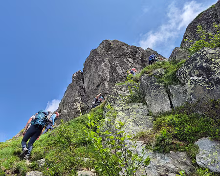 20250704_144752 Des choses plus sérieuses s'annoncent ... les casques sont mis.
