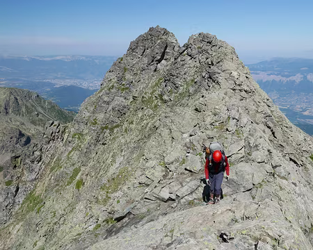 P1180981 Le pic du Loup dans le rétroviseur.