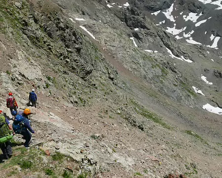 P1190009 Nous avons attendu qu'une traileuse monte pour nous engager dans cette descente caillouteuse.