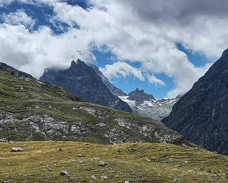 20250728_151930-01 Pointe de l'Alpe et glacier du Clôt des Cavales