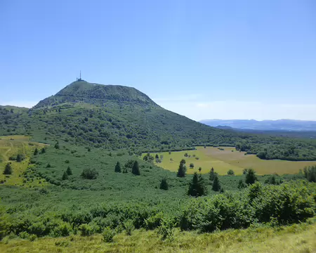 P1210433 Le Puy de Dôme (alt. 1465 m.)