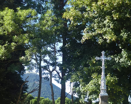 P1210442 Le Puy de Dôme et la croix de Laschamps