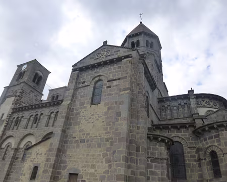 P1210480 Eglise romane du XIIè s.