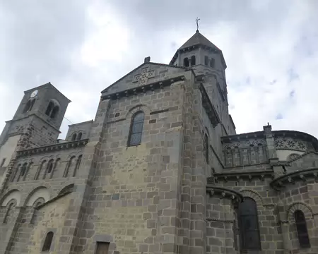 P1210480 Eglise romane du XIIè s.