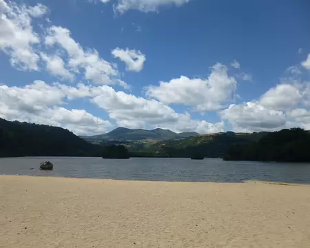 P1210506 Le lac Chambon