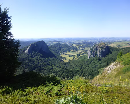 P1210569 Les Roches Tuilière et Sanadoire
