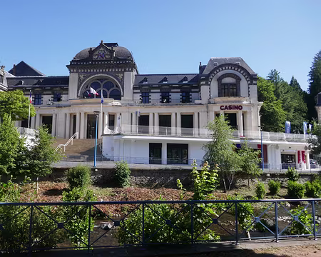 La Bourboule. Si vous avez de l'argent à perdre, c'est ici.