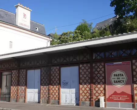 L'ancienne gare de La Bourboule, transformée en commerces.