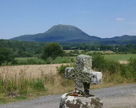 Le Dôme à l'ombre de la croix.