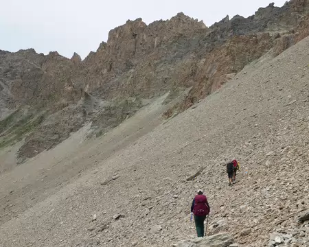 P1190112 En direction du Pas de l'Infernet, en suivant le SRC.