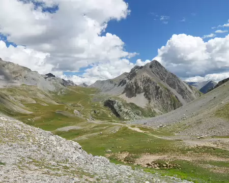 P1190205_1 Vue sur le vallon de l'Oronaye.