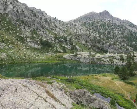 P1190282 Dernier des lacs de Vens avec le Claï Inférieur (2590m).