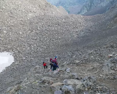 P1190334 Prudence... une pierre peut vite partir sur les suivants !