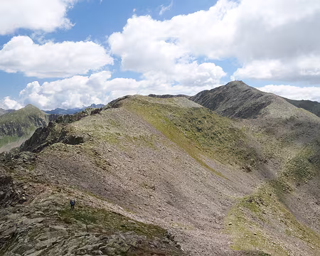 P1190379_1 En route pour la Tête Cimon (2699m) puis la Cime de Colle Longue (2759m).