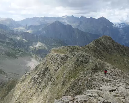 P1190413 Vue arrière vers le Pas du Boeuf.