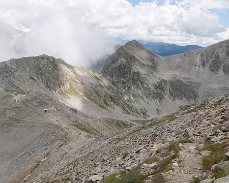 P1190583 Descente au Col de Frémamorte.