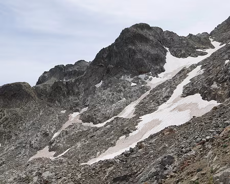 P1190707 Vue sur la Cime Borello et le restant du glacier du Gélas.