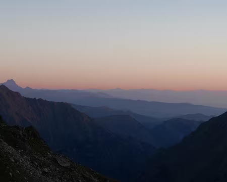 P1190743 Lever du jour sur les Alpes.