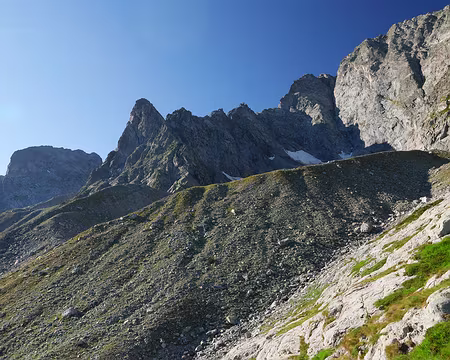 P1190768_1 Vue sur la moraine du glacier Peïrabroc.