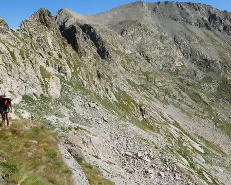 P1190784 Beau chemin en balcon ascendant.