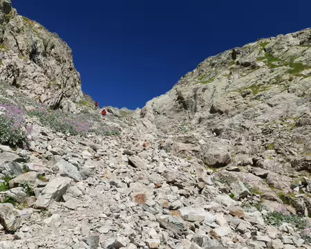 P1190805 Descente dans le torrent à sec sous le Lac de la Lusière.