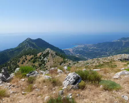 P1190918 Vue sur Menton et Cap Martin.
