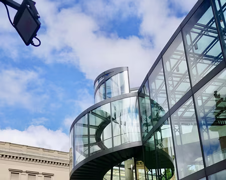 Escalier de la Deutsches Historishes Museum, œuvre de I.M. Pei.