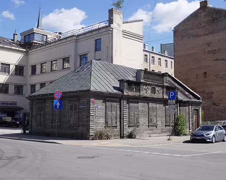Site de l'ancienne synagogue incendiée le 4/07/41 avec des personnes enfermées à l'intérieur.