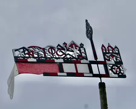 Une girouette traditionnelle de bateau de pêche sur le Niemen.