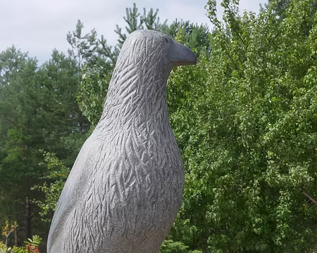 À la mémoire des prisonniers de guerre français qui ont contribué au développement du paysage de l'Isthme de Courlande.