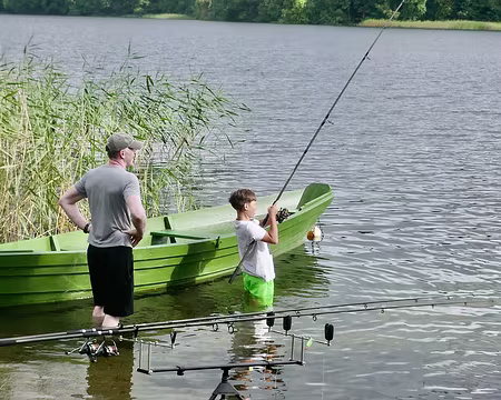 Pêche dans le lac Galve, à Trakai (prononcer Trakè).