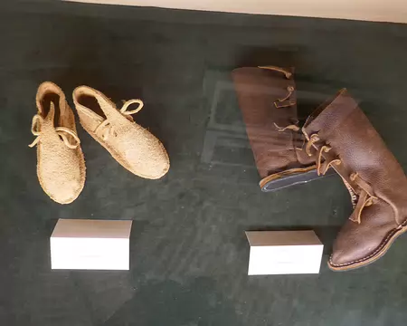 Reproduction de chaussures anciennes par ARÚNAS PUSKORIUS.