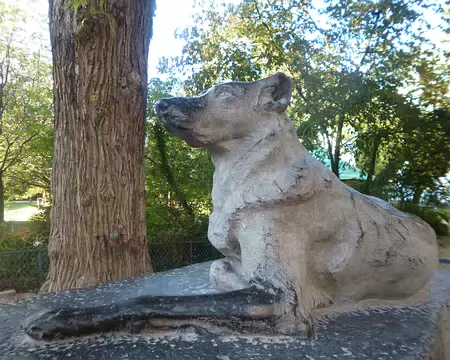 P1210687 Le chien-loup de René Paris (1912)
