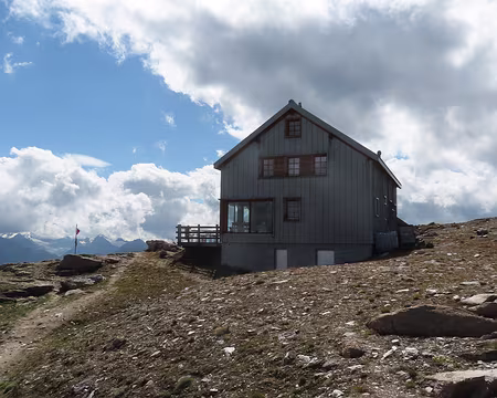 20250805_163126_IMG_8145 Arrivée à la cabane des Becs de Bosson (2983 m)