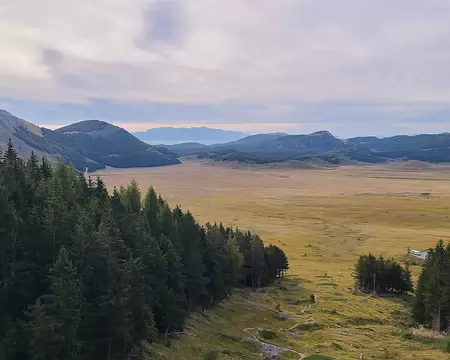 20250927090528 Sur les premières pentes vers le Monte Camicia