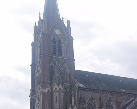 IMGP6160 L’église de Vignacourt (inchangée depuis la Grande Guerre)