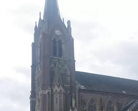 IMGP6160 L’église de Vignacourt (inchangée depuis la Grande Guerre)